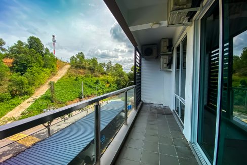 balcony