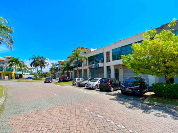 Alam mesra plaza permai