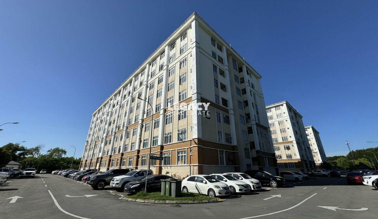 Angkasa Apartment 5F - Yeoh