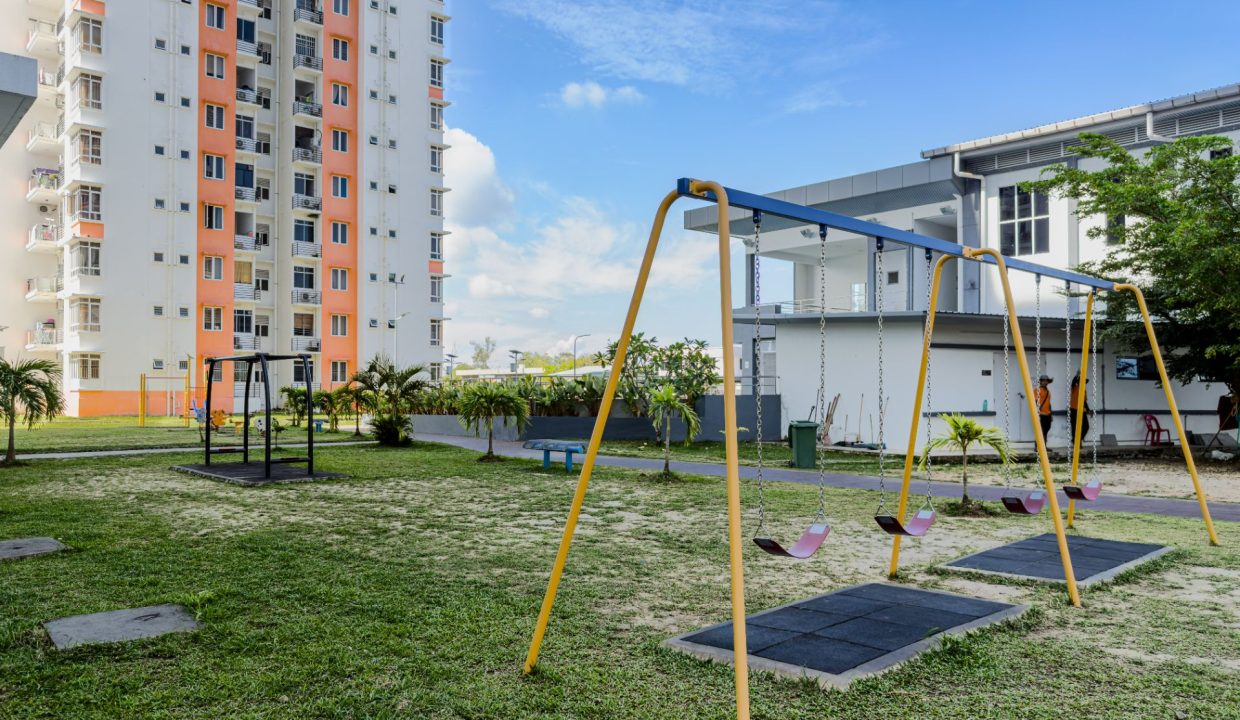Palm Condo - Yeoh