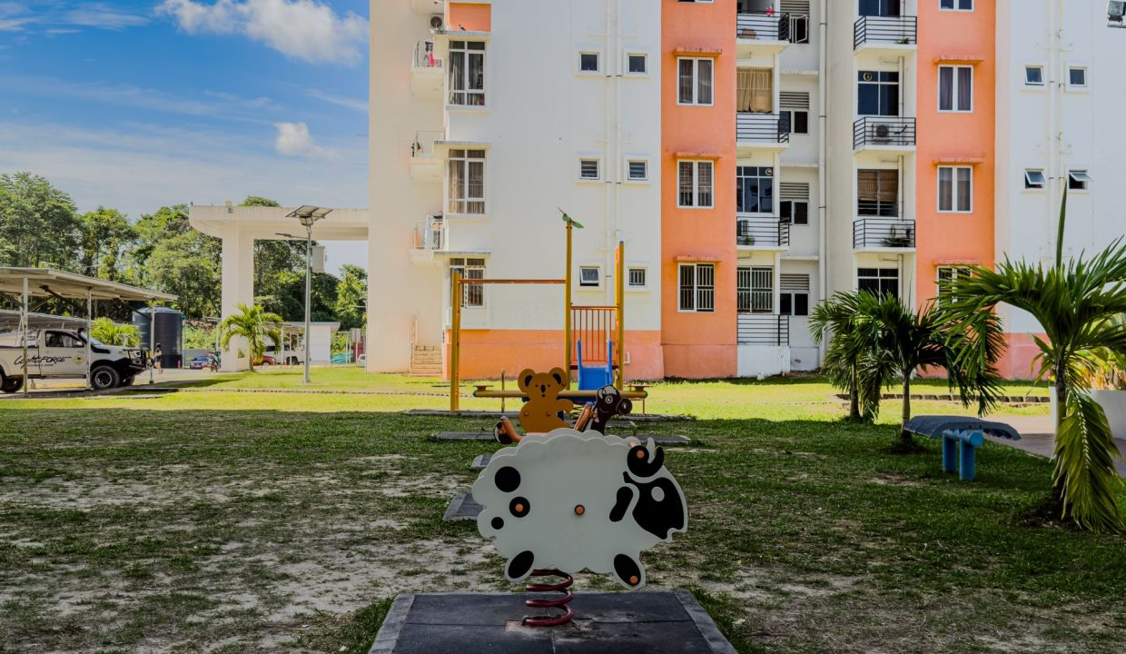 Palm Condo - Yeoh