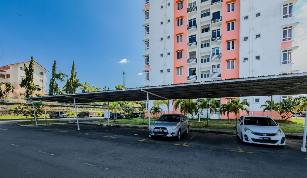 Palm Condo - Yeoh