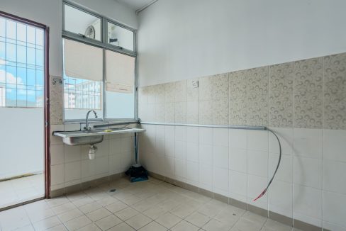 Angkasa Apartment - Yeoh