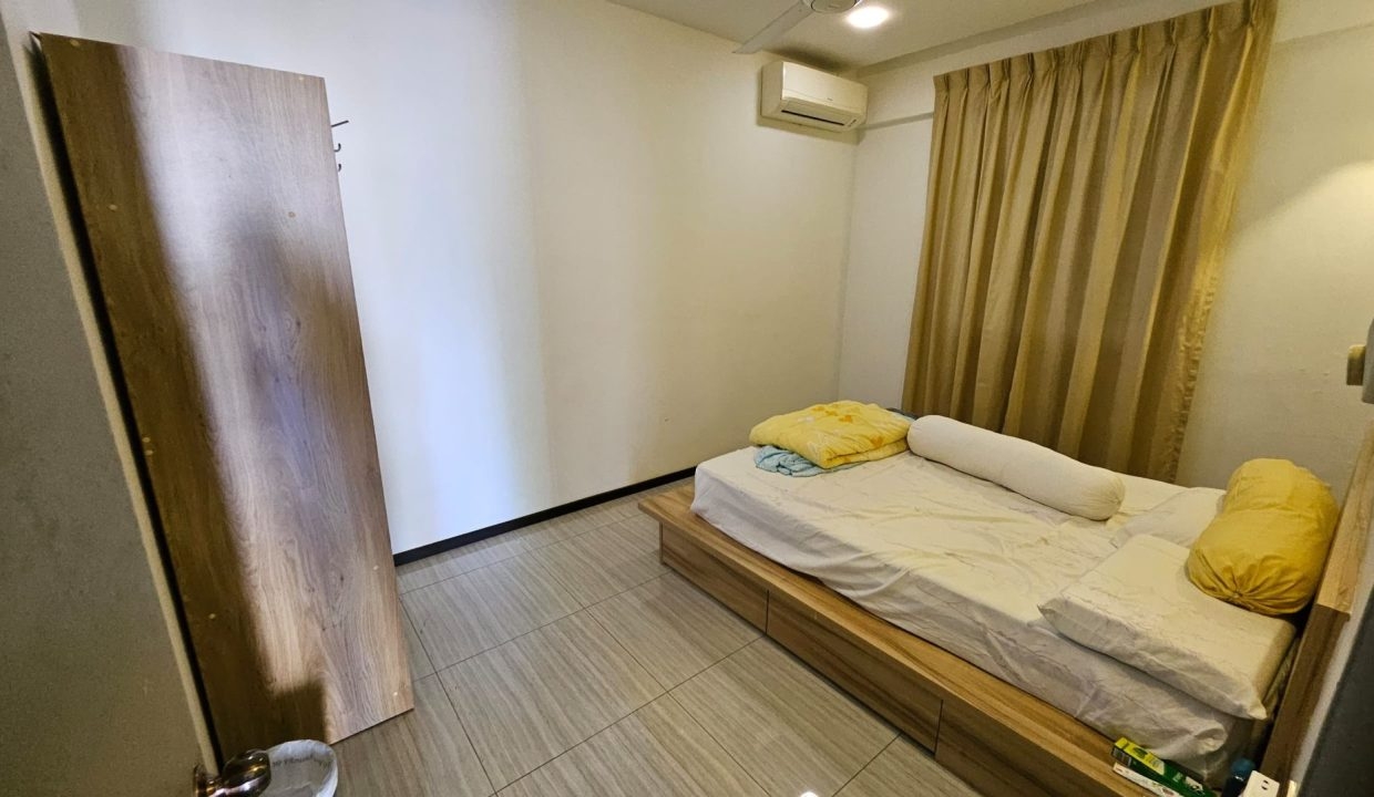 c1840ff9-e177-4c0b-a12f-545c07a580a8
