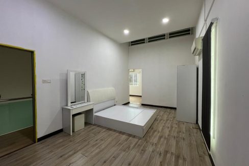 ec6fef94-ac17-401b-8025-fe658dde9f5d